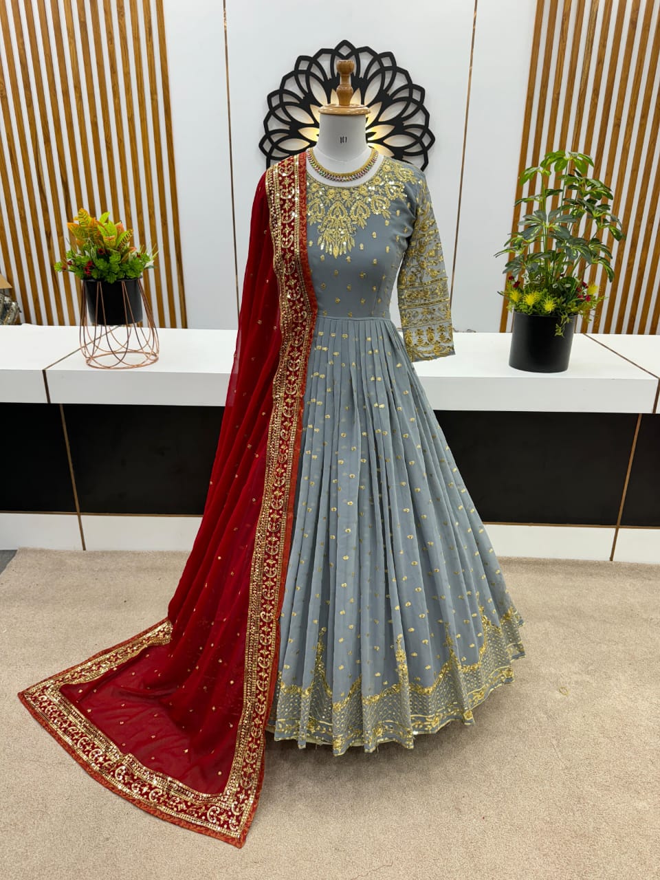রেডিমেড পার্টি ড্রেস