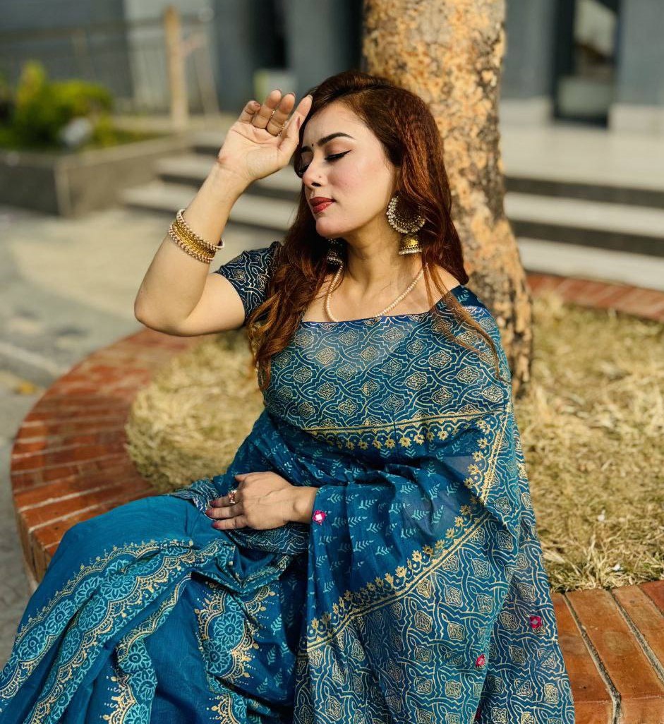 Semi Muslin saree